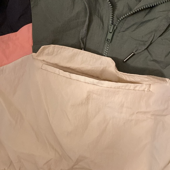 Color block Windbreaker - Picture 2 of 5